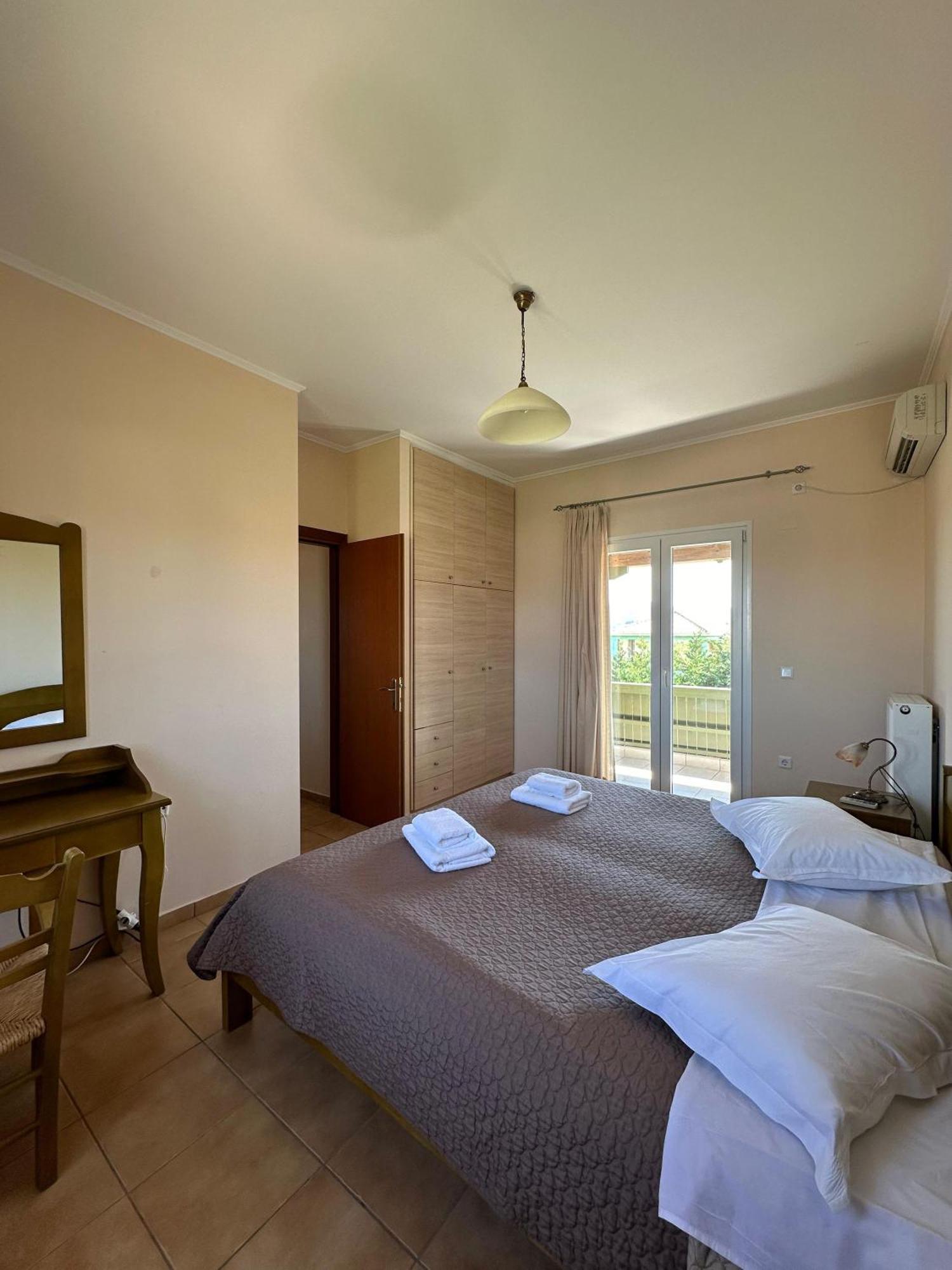 Porto Nirikos Lefkada - Private Parking Apartment Ngoại thất bức ảnh